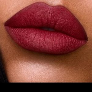 NIB Charlotte Tilbury Lipstick Dangerous Liasions